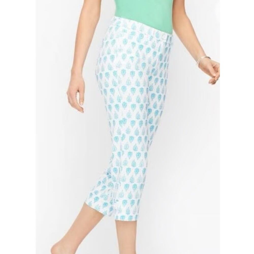 Talbots size 16 Perfect Skimmer Crop Capri Pants White Blue Paisley $89.00 NWT